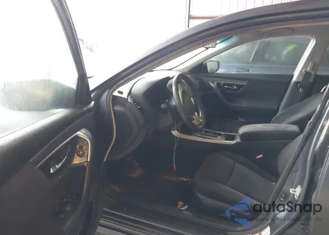 2013 Nissan Altima 2.5 S z USA, uszkodzony, nr VIN 1N4AL3AP6DC270191